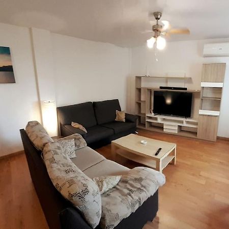 3F, Aire Acondic, 80M2, 2 Dormitorios, 4 Huespedes, Wifi Gratis La Línea de la Concepción Kültér fotó