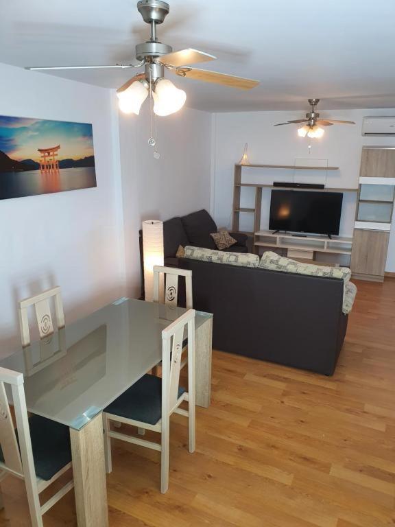 3F, Aire Acondic, 80M2, 2 Dormitorios, 4 Huespedes, Wifi Gratis La Línea de la Concepción Kültér fotó
